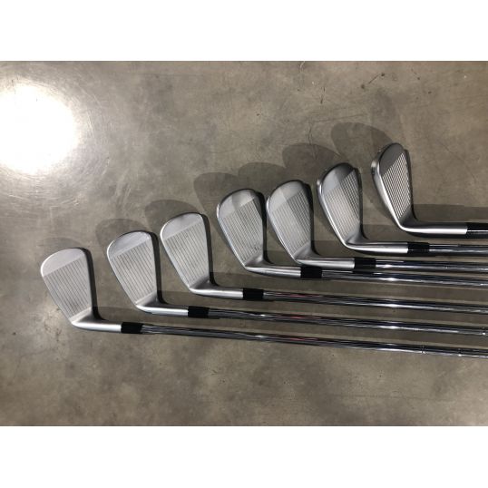 P790 Irons Steel Shafts 2021 Right Regular Dynamic Gold 95 VSS 5-PW+AW Standard (Used - Excellent)