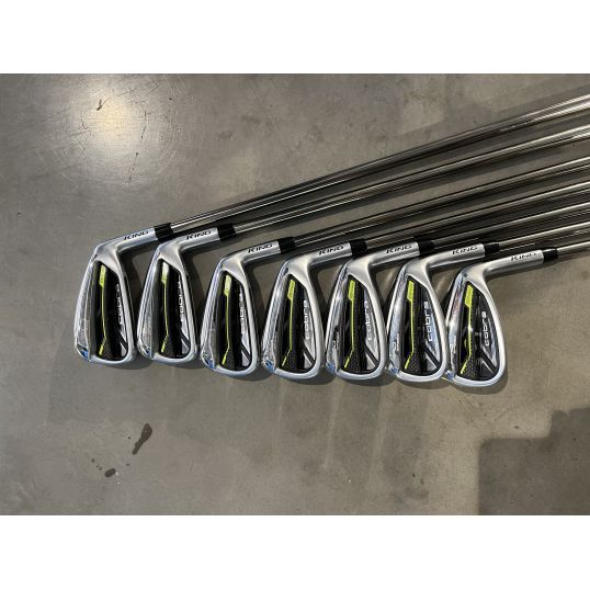 King RADSPEED Graphite Irons Right Regular UST Recoil ESX 460 5-PW+GW (Used - Excellent)