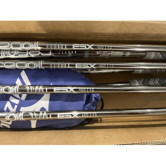 JPX 921 Hot Metal Irons Graphite Shafts Left Regular Recoil ESX 5-PW+SW (Ex display)