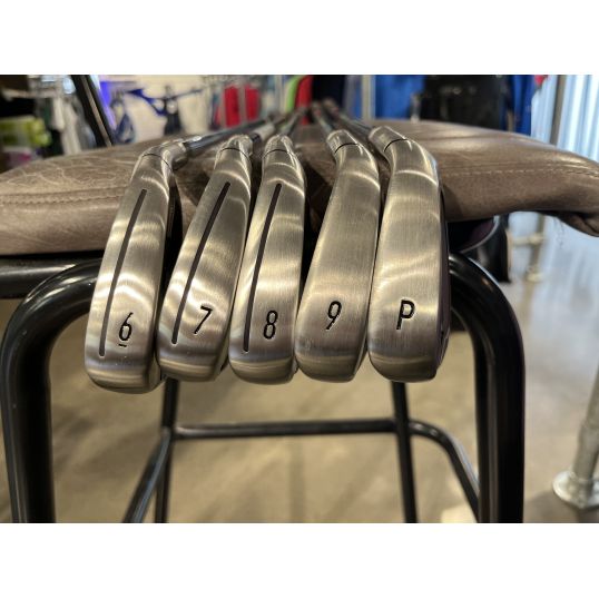 Stealth Irons Steel Shafts Right Stiff KBS Max MT 85 6-PW (Ex display)