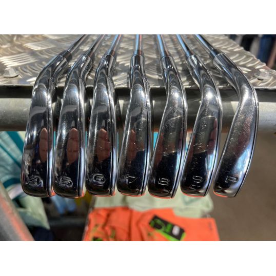 Callaway Rogue ST Pro Irons Steel Shafts Right Regular Project X Rifle 105  Tour Flighted 4-PW (Used - Excellent) | Irons at JamGolf