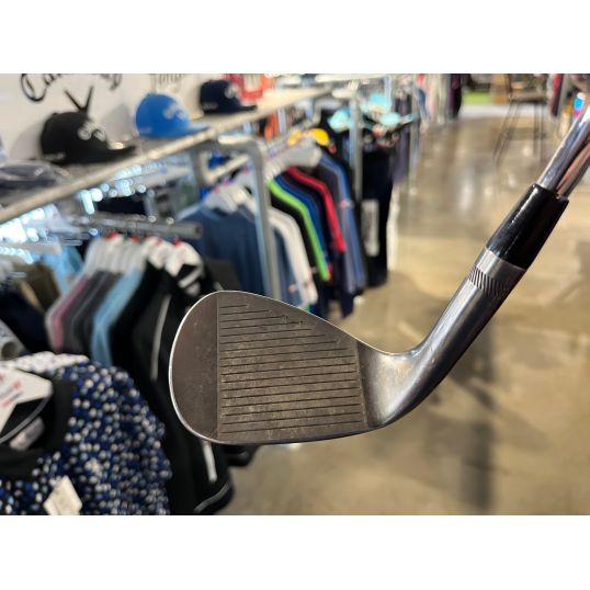 Vokey SM8 Brushed Steel Wedge Right 54 14 F-Grind Wedge Dynamic Gold Wedge (Used - 3 Star)