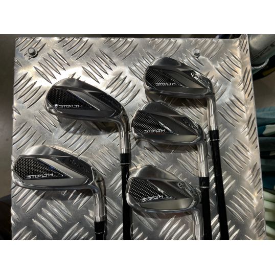 Stealth Irons Graphite Shafts Right CUSTOM 6-PW (Custom 34974) (Used - 5 Star)