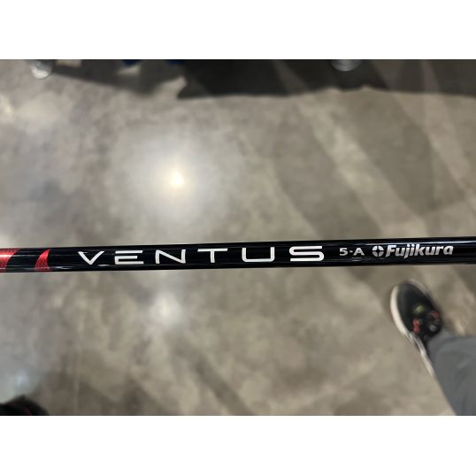 Stealth Rescue Right 6 Hybrid-28 Degree Senior Fujikura Ventus Red 5 (Used - 3 Star)