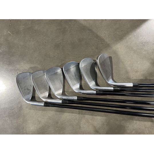 G700 Graphite Irons Right Soft Regular Alta CB 6-PW+SW (Used - 3 Star)