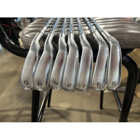 King LTDx Irons Steel Shafts Right CUSTOM 5-PW+GW (Custom 38792) (Used - 5 Star)