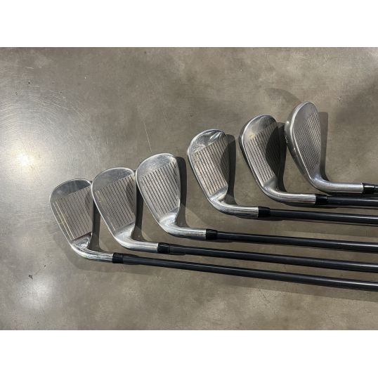 XR Irons Graphite Shafts Right Senior Project X Graphite 6-PW+SW (Used - 3 Star)