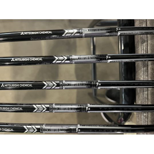 P770 2023 Irons Graphite Shafts Right CUSTOM 4-PW (Custom 40766) (Used - 4 Star)