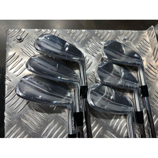 Forged Tec One Length Irons 2022 Right CUSTOM 6-PW+GW (Custom 40804) (Used - 5 Star)