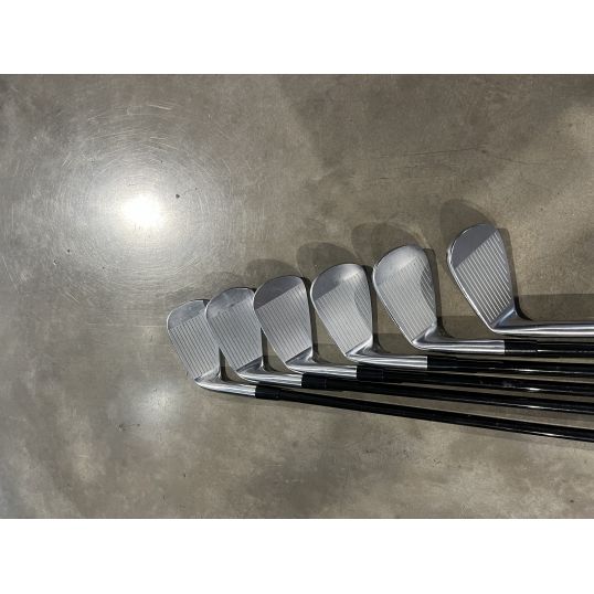 P7MC Irons Graphite Shafts 2021 Right CUSTOM 5-PW (Custom 40839) (Used - 3 Star)