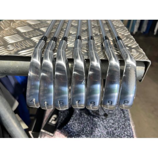 King Tour Irons Steel Shafts Right CUSTOM 4-PW (Custom 40947) (Used - 5 Star)