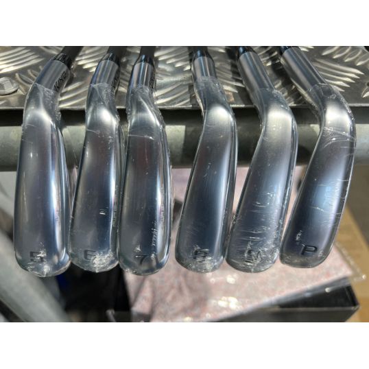 King RADSPEED Graphite Irons Right CUSTOM 5-PW (Custom 41281) (Used - 5 Star)