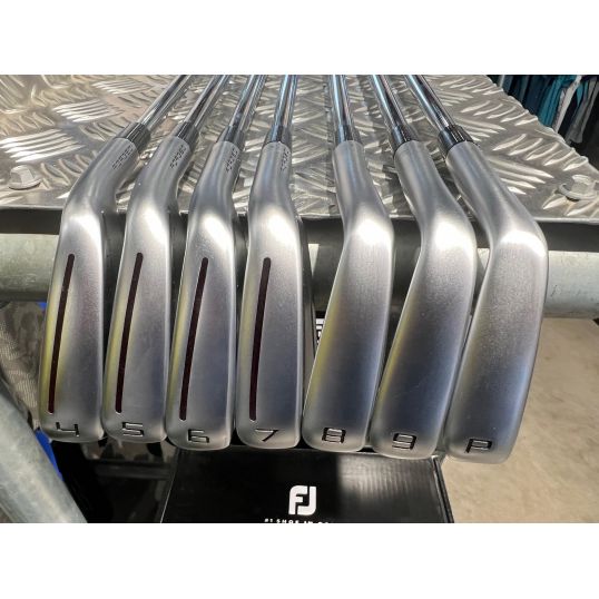 P790 Pre Built Custom Irons Steel Shafts 2021 Right Stiff Project X 4-PW (Used - 5 Star)