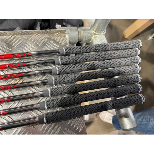 P790 Irons Steel Shafts Right CUSTOM 4-PW (Custom 43875) (Not quite perfect)