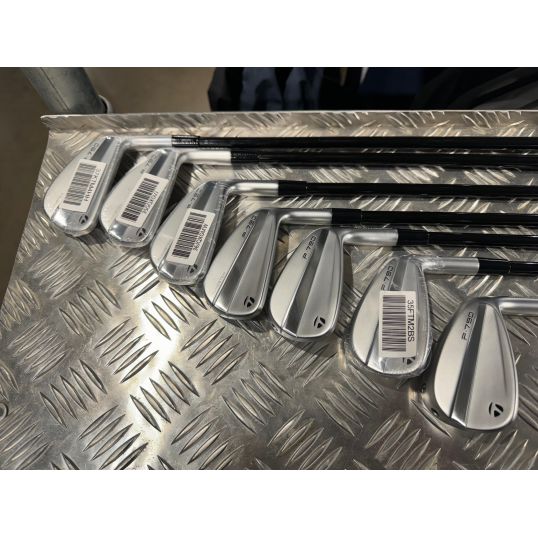 P790 Irons Graphite Shafts Right CUSTOM 4-PW (Custom 44056) (Not quite perfect)