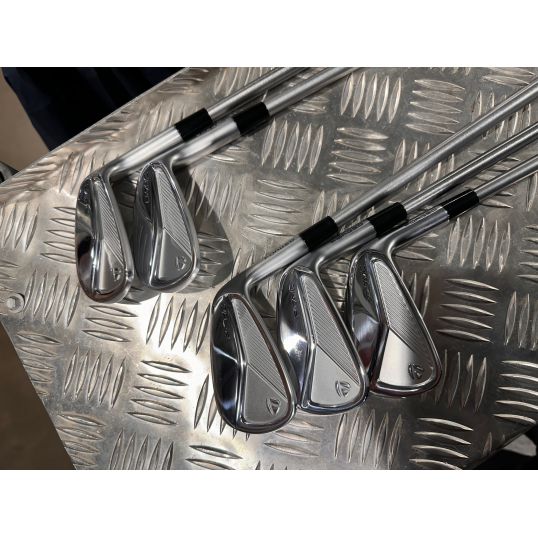 P7MC 2023 Irons Steel Shafts Right CUSTOM 6-PW (Custom 44237) (Used - 5 Star)