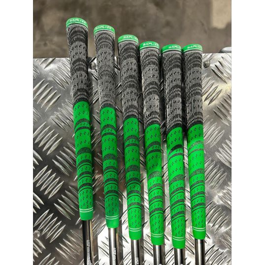 Epic Irons Graphite Shafts Right Regular UST Recoil ES 7-AW+SW Saplize Midsize Green/Grey (Used - 2 Star)