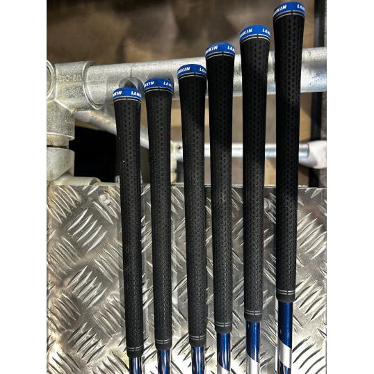 Qi10 Irons Graphite Shafts Right CUSTOM 6-PW+AW (Custom 48984) (Not Quite Perfect)