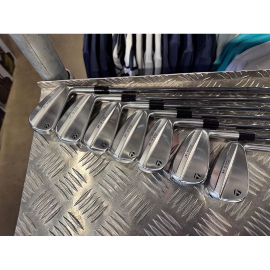 P770 Irons Steel Shafts Right Stiff Dynamic Gold Mid 115 4-PW (Used - 5 Star)