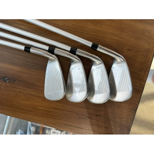 DS Adapt Max Womens Irons Right Ladies Ultralite 45 7-PW Lamkin Crossline 360 (Not Quite Perfect)